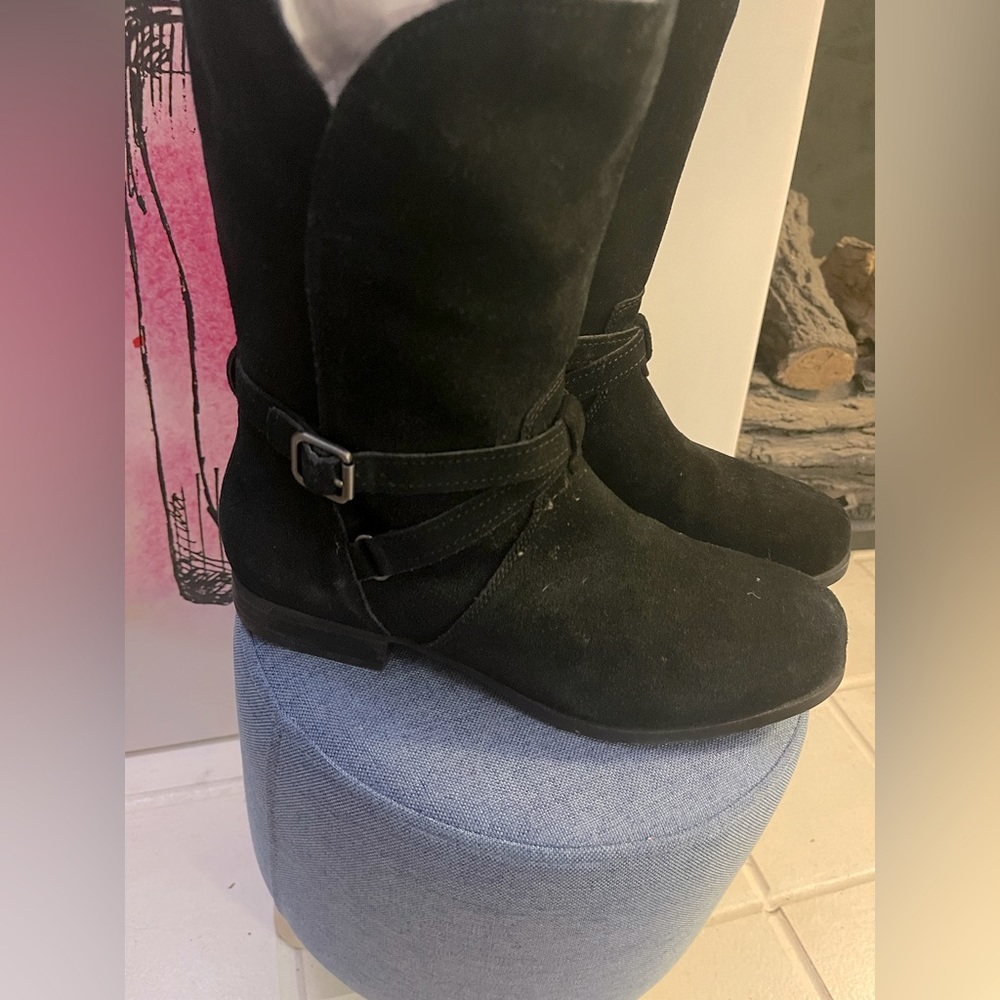 Koolaburra Mid shaft boots